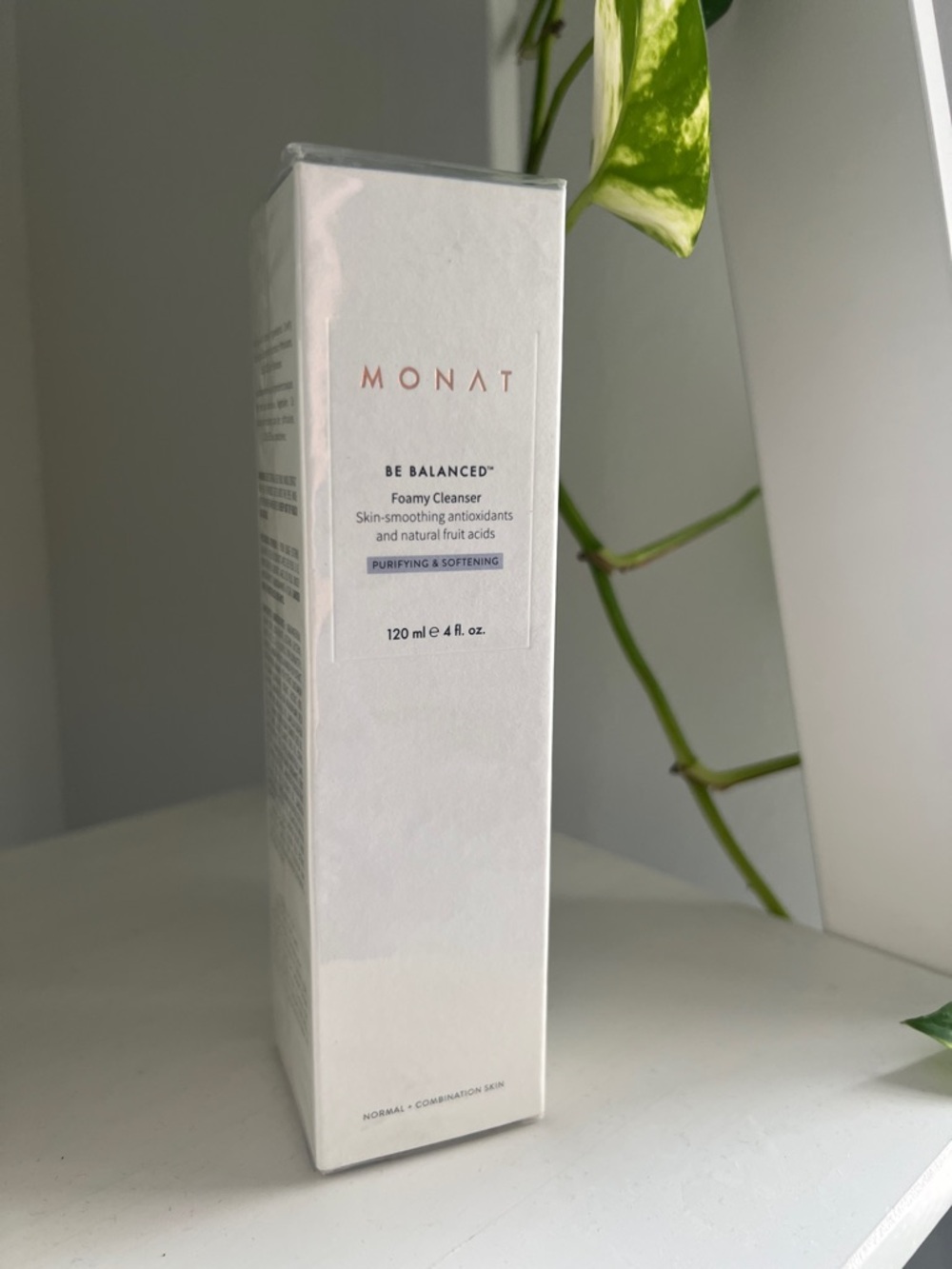 Monat BE BALANCED FOAMY CLEANSER - Picture 2 of 3